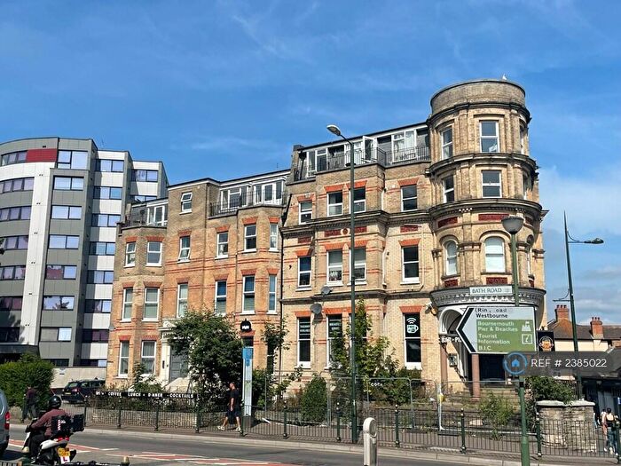 3 Bedroom Flat To Rent In Bath Road, Bournemouth, BH1