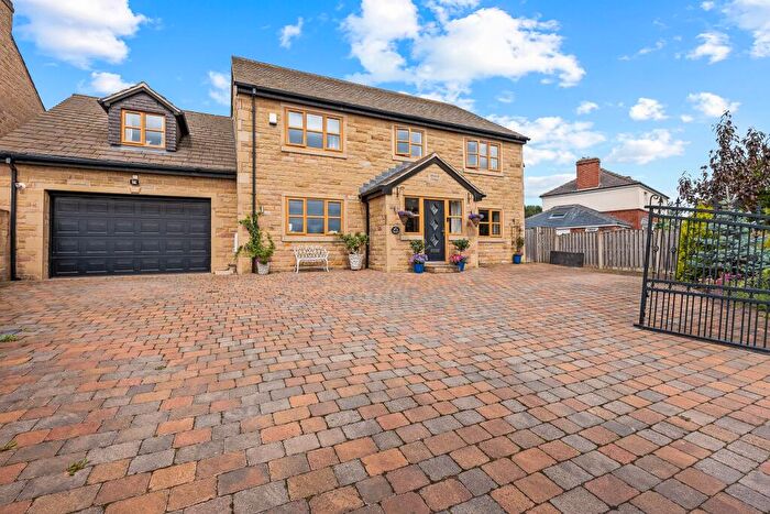 5 Bedroom Detached House For Sale In Brierley Road, Barnsley, S72