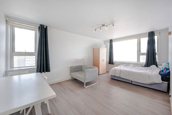 3 Bedroom Flat To Rent In Adelaide Road, South Hampstead, NW3