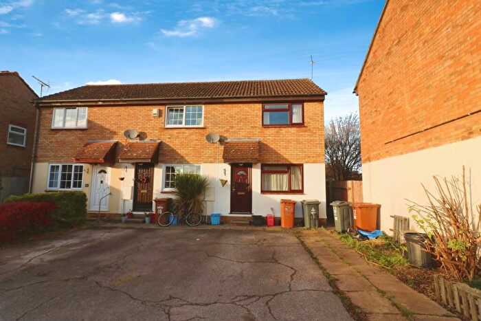 1 Bedroom End Of Terrace House To Rent In Hedgerow Close, Stevenage, SG2