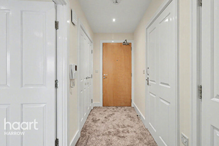 1 Bedroom Apartment For Sale In Pinner Road, Harrow, HA1