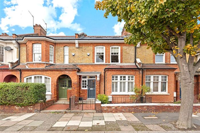 3 Bedroom Terraced House For Sale In Russell Avenue, N22