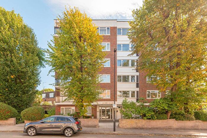 2 Bedroom Flat To Rent In Byron Court, South Hampstead, London, NW6