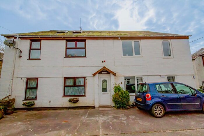 1 Bedroom Flat For Sale In Riverside Court, Quay Street, Lostwithiel, Cornwall, PL22