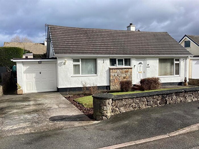 4 Bedroom Detached Bungalow For Sale In Breeze Hill, Benllech, Tyn Y Gongl, LL74