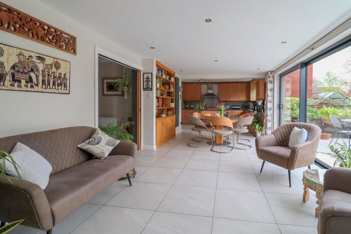 4 Bedroom Detached House For Sale In All Saints Drive, North Wootton, King's Lynn, PE30