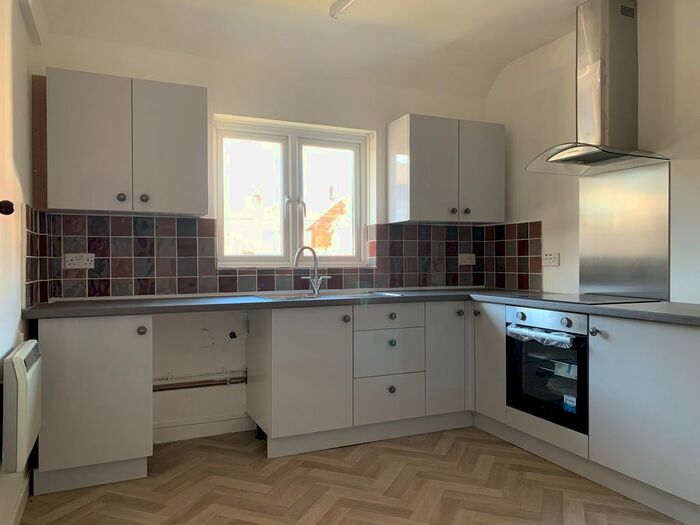 3 Bedroom Property To Rent In Grove Road, Ramsgate, CT11