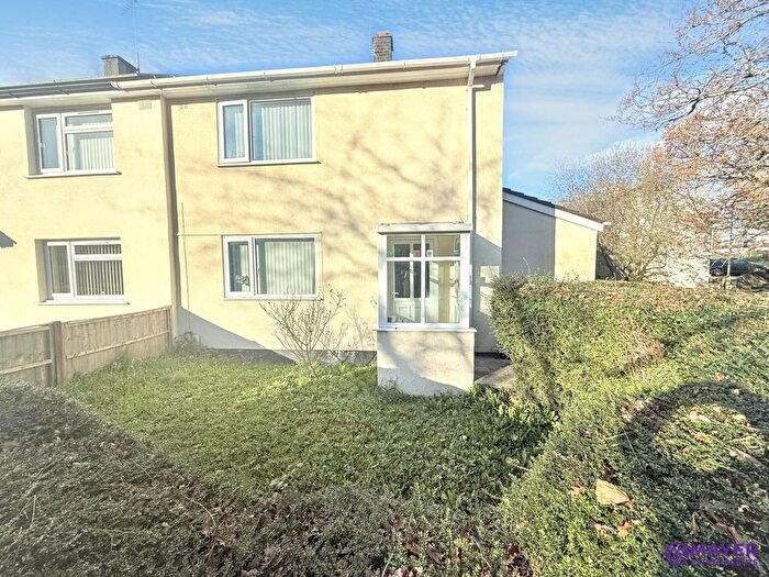 2 Bedroom Flat For Sale In Farm Lane, Plymouth, PL5
