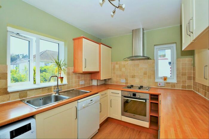2 Bedroom Maisonette To Rent In Otterburn Gardens, Isleworth, TW7