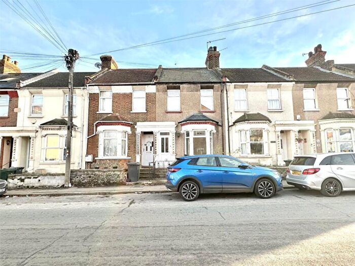 2 Bedroom Terraced House For Sale In Milton Road, Swanscombe, Kent, DA10