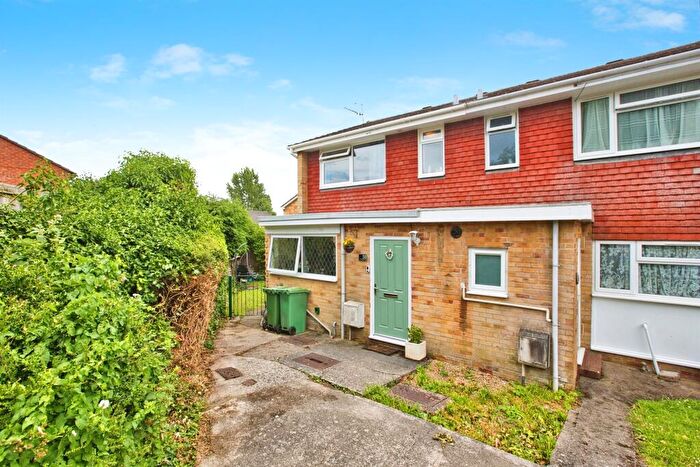 3 Bedroom End Of Terrace House For Sale In Thatcham Park, Yeovil, BA21