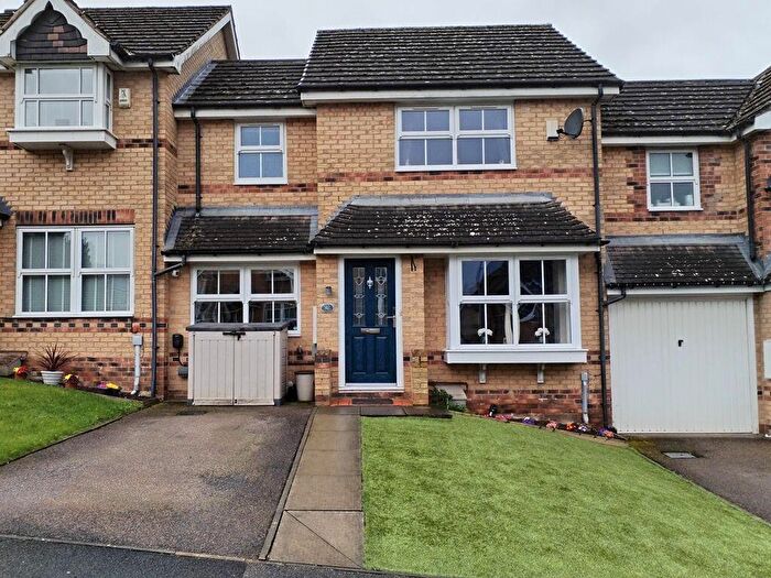 3 Bedroom Terraced House For Sale In Rush Croft, Thackley, BD10