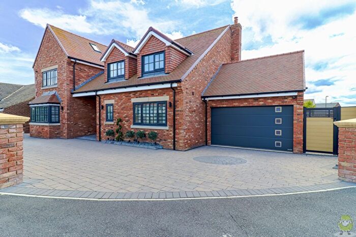 6 Bedroom Detached House For Sale In Markham Avenue, Sunderland, SR6