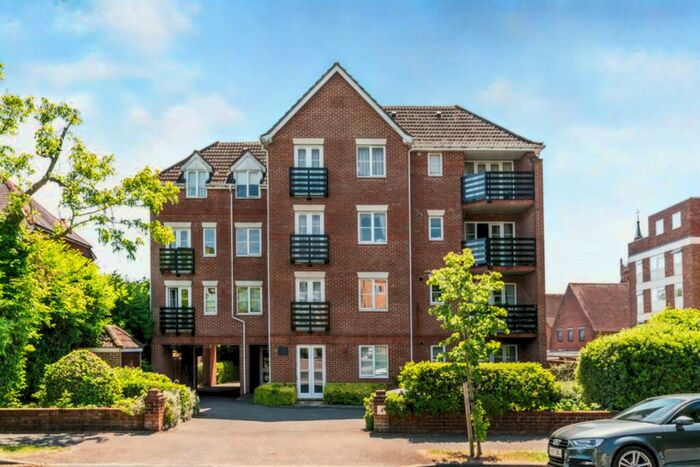 2 Bedroom Apartment To Rent In Westwood Road, Southampton, SO17