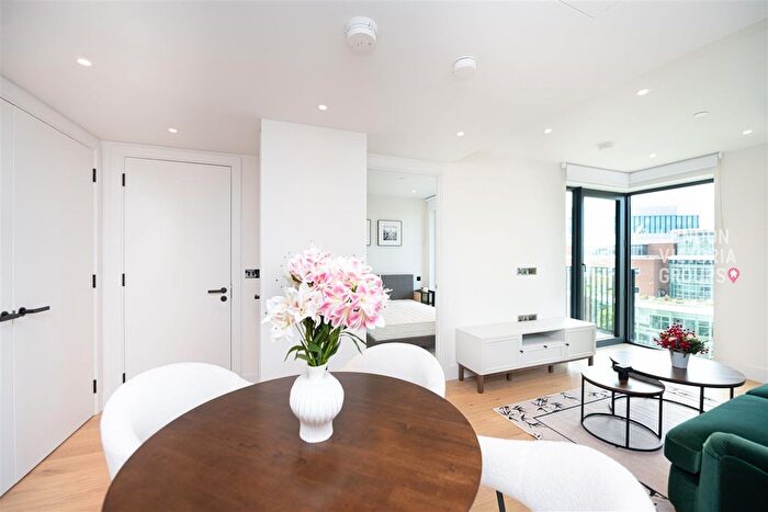 1 Bedroom Flat To Rent In Westmont Apartments, Fountain Park Way, London, W12