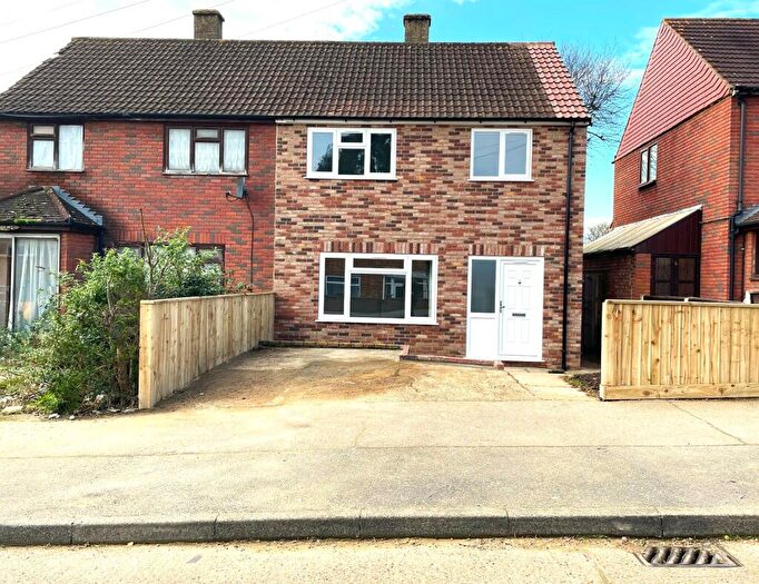 3 Bedroom Semi-Detached House To Rent In Tarnworth Road, Harold Hill, RM3