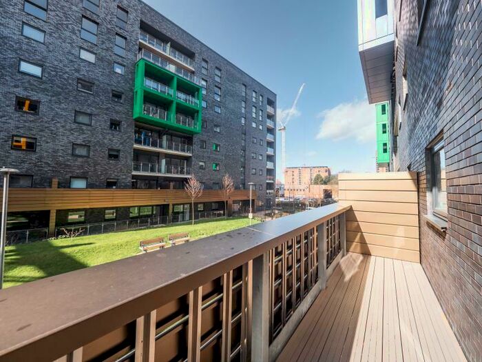 1 Bedroom Apartment To Rent In Apt, Goodwin Building, M3