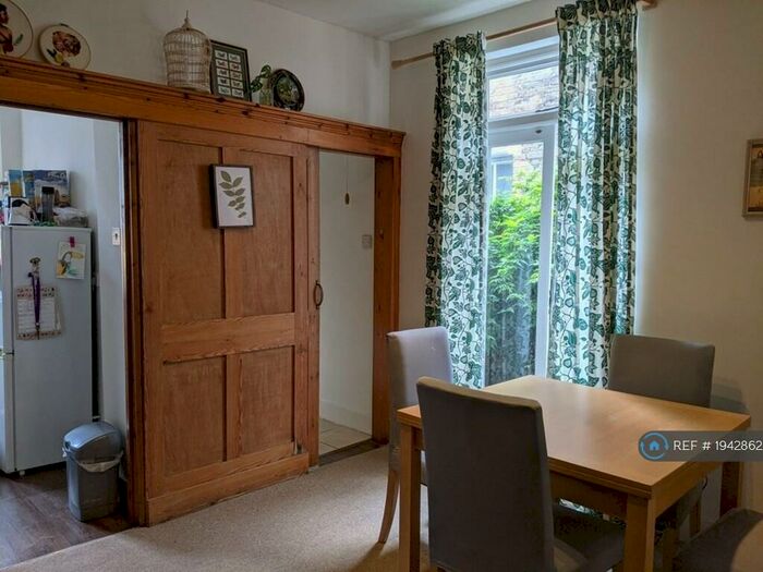 1 Bedroom Flat To Rent In Walworth, London, SE17