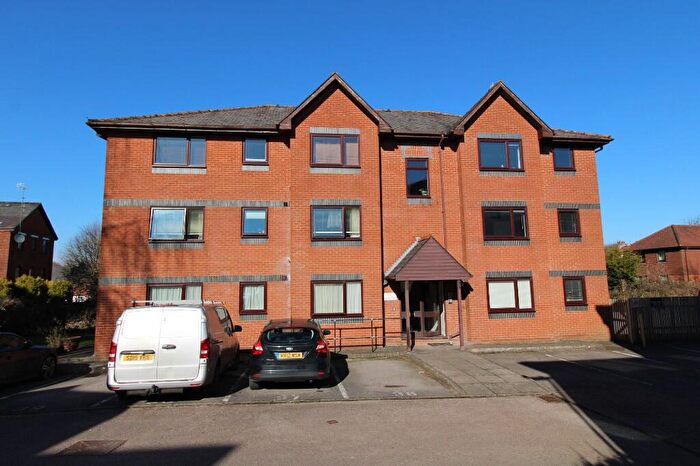 1 Bedroom Flat To Rent In Norris House, London Road, RG25