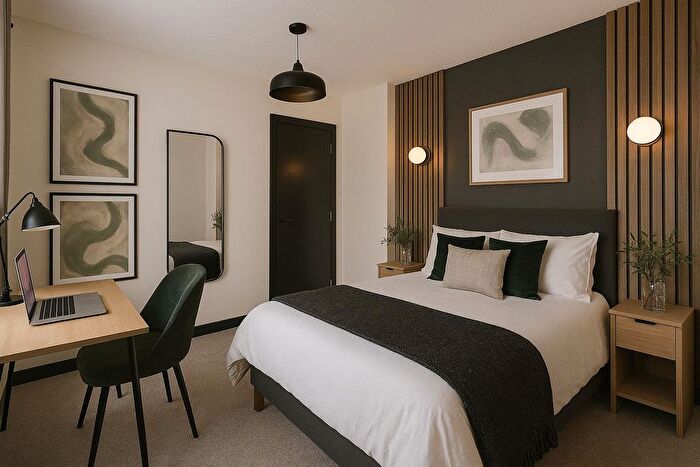 6 Bedroom Semi-Detached House To Rent In Garrick Road, Bath, BA2