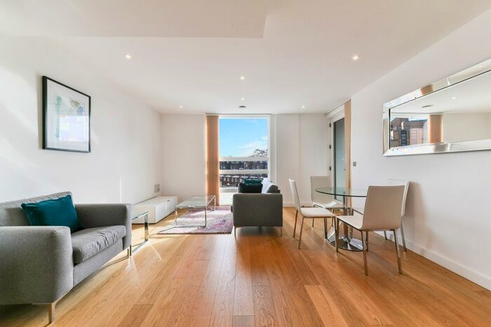 1 Bedroom Flat To Rent In Holland Park Avenue, Holland Park, London, W11