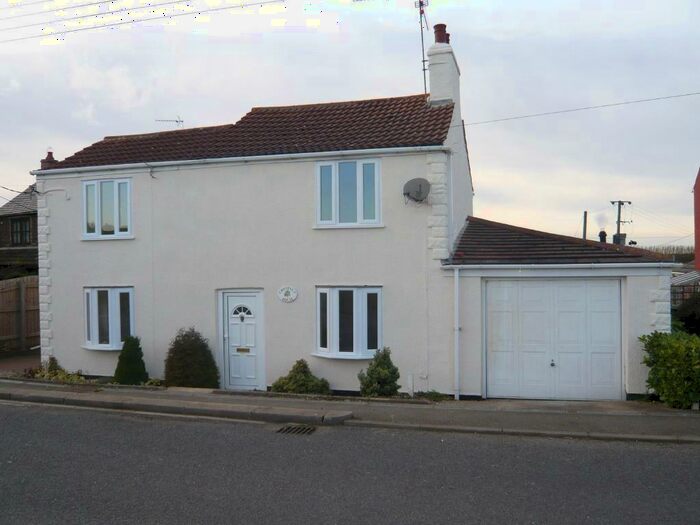 4 Bedroom House To Rent In Chestnut House, High Road, Guyhirn, PE13