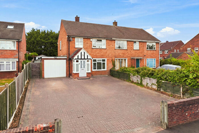 3 Bedroom Semi-Detached House For Sale In Plaw Hatch Close, Bishop's Stortford, Hertfordshire, CM23