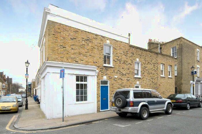 1 Bedroom Flat To Rent In Ropery Street, Bow, London, E3