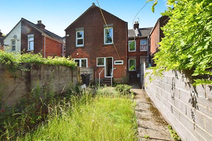 3 Bedroom Terraced House For Sale In Nelson Road, Salisbury ***Video Tour***, SP1