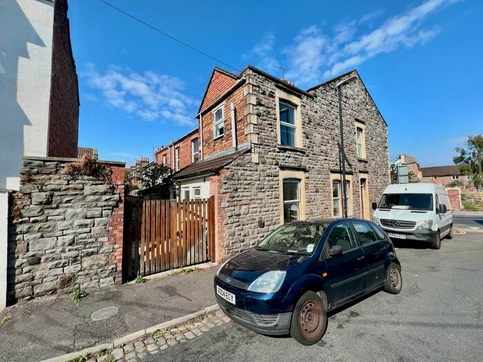 1 Bedroom Maisonette To Rent In Church Road, Redfield, Bristol, BS5