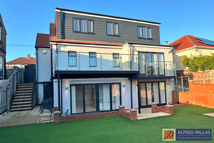 4 Bedroom Detached House For Sale In Durham Road, East Herrington, SR3