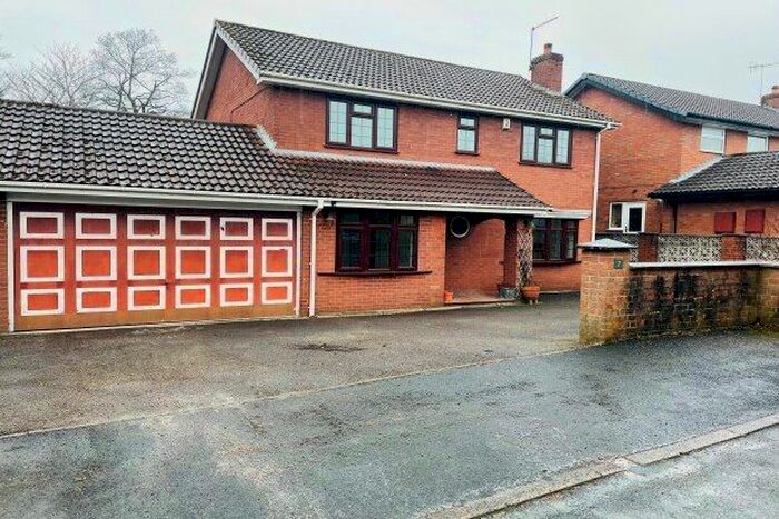 4 Bedroom Property To Rent In Castel Close, Newcastle, ST5