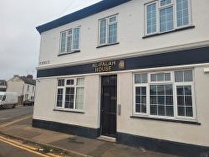 2 Bedroom Flat To Rent In Great Russell Street, Northampton, NN1