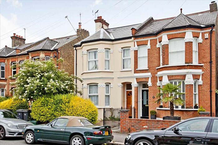 5 Bedroom Semi-Detached House To Rent In Worthington Road, Surbiton, KT6