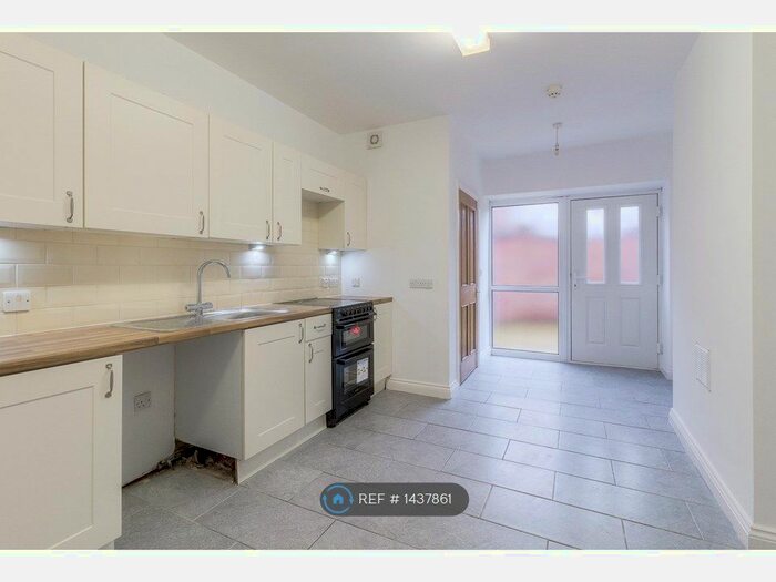 2 Bedroom Terraced House To Rent In Chequers Lane, Wellingborough, NN8