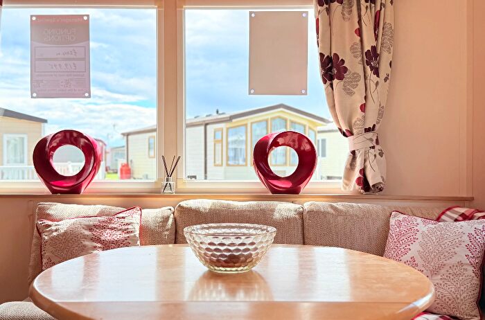 2 Bedroom Park Home For Sale In Amble Links Holiday Park, NE65