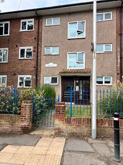 2 Bedroom Flat To Rent In Bligh Way, Strood, ME2
