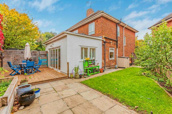 3 Bedroom House To Rent In Watney Road, East Sheen, SW14