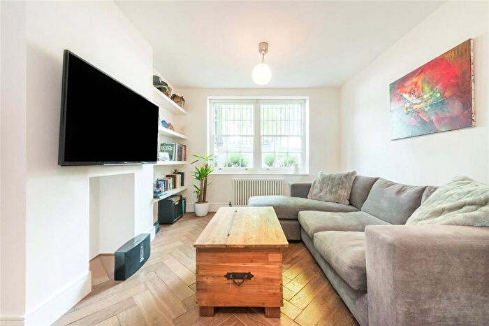 1 Bedroom Flat To Rent In Cloudesley Square, Islington, N1