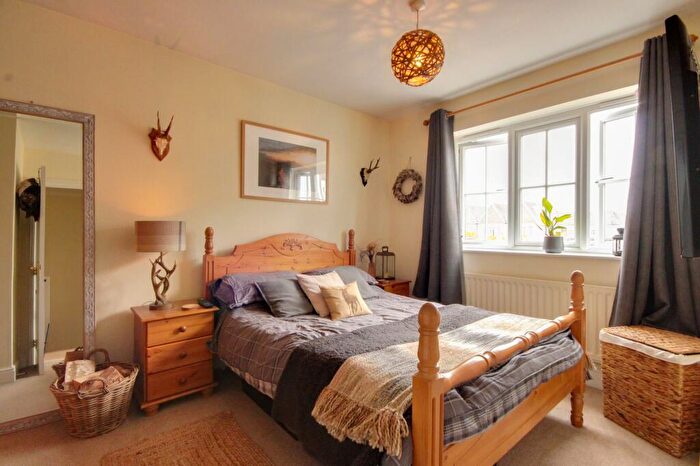 3 Bedroom Terraced House For Sale In Tanners Cross, Haywards Heath, RH16