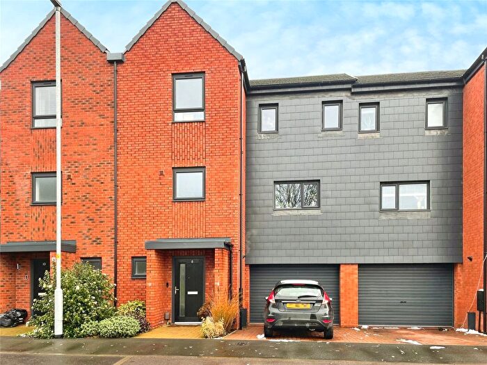 4 Bedroom Semi-Detached House To Rent In Bernard Hall Avenue, Wolverhampton, West Midlands, WV11