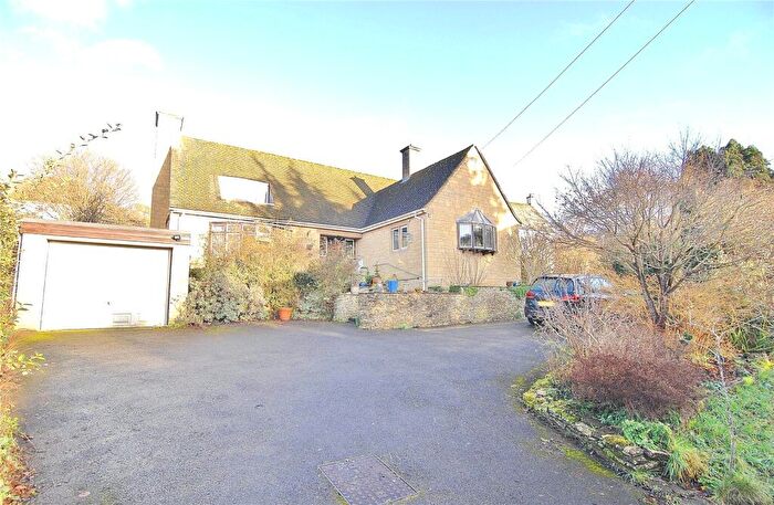 3 Bedroom Detached House For Sale In London Road, Stroud, Gloucestershire, GL5