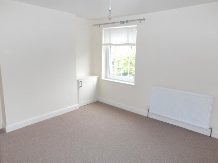 1 Bedroom Flat To Rent In Bingham Road, Radcliffe On Trent, NG12