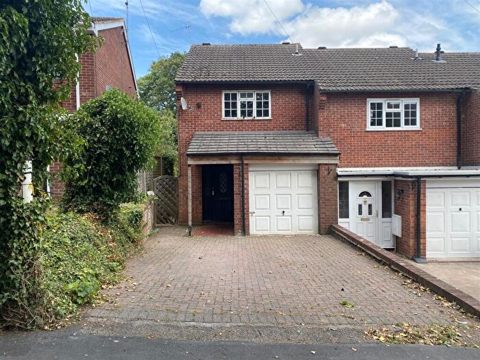 3 Bedroom House For Sale In Manor Road, Stourport-On-Severn, DY13