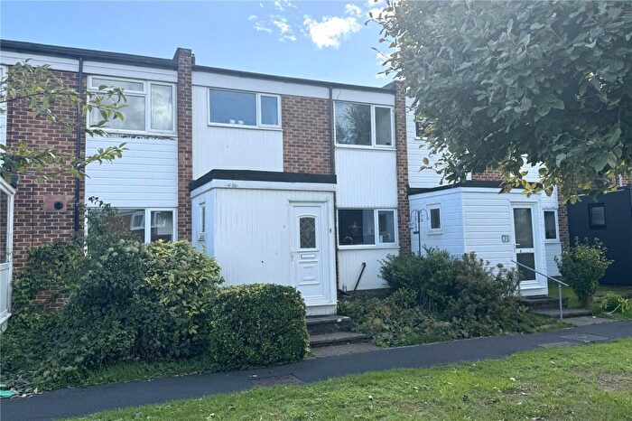 3 Bedroom Terraced House For Sale In Cam Walk, Basingstoke, Hampshire, RG21