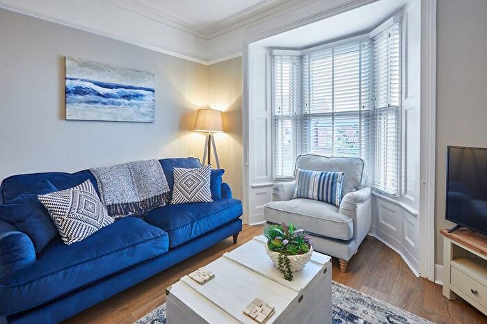 3 Bedroom Flat To Rent In Whitby, YO21