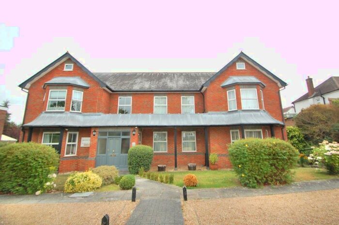 1 Bedroom Flat To Rent In Arianne Court/wallington, SM6