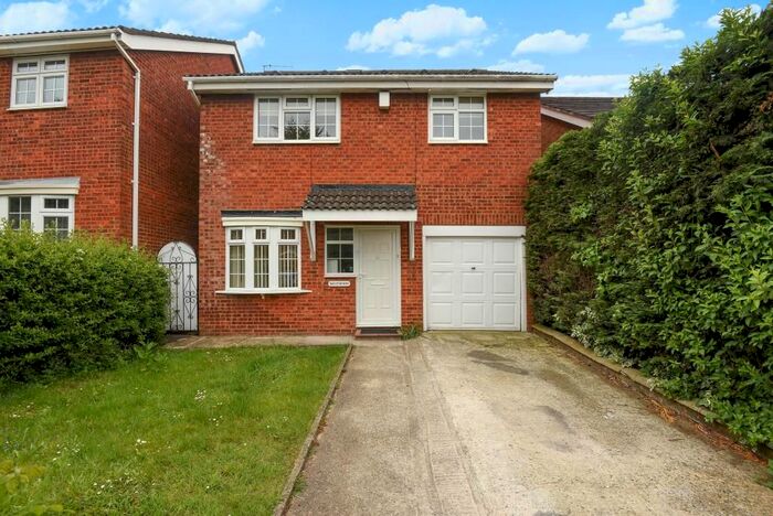 5 Bedroom Detached House To Rent In Lorraine Park, Harrow, HA3