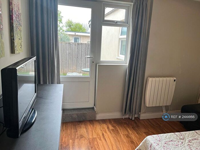 Studio To Rent In Camrose Avenue, Edgware, HA8