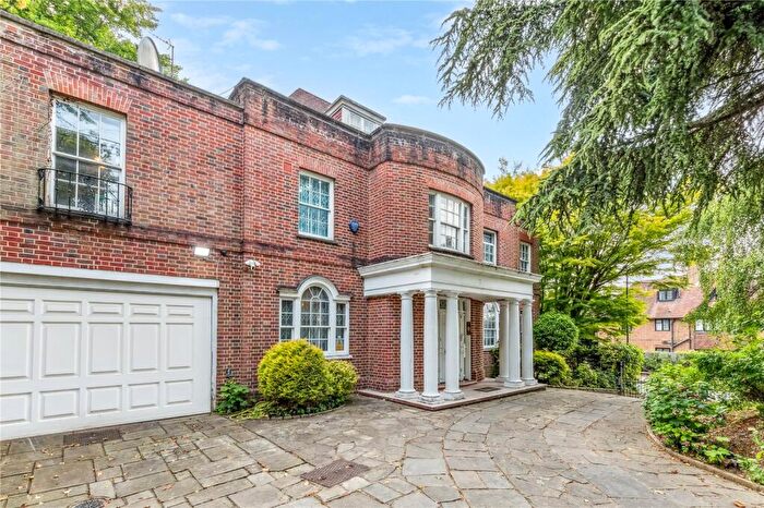 11 Bedroom House For Sale In Winnington Road, London, N2